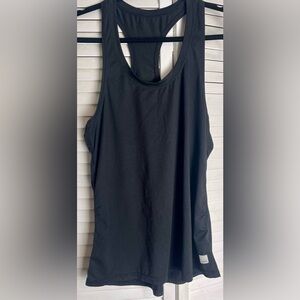 VUORI TANK SIZE LARGE